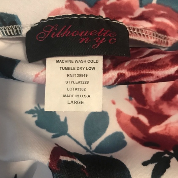 A line shirt - Picture 2 of 2